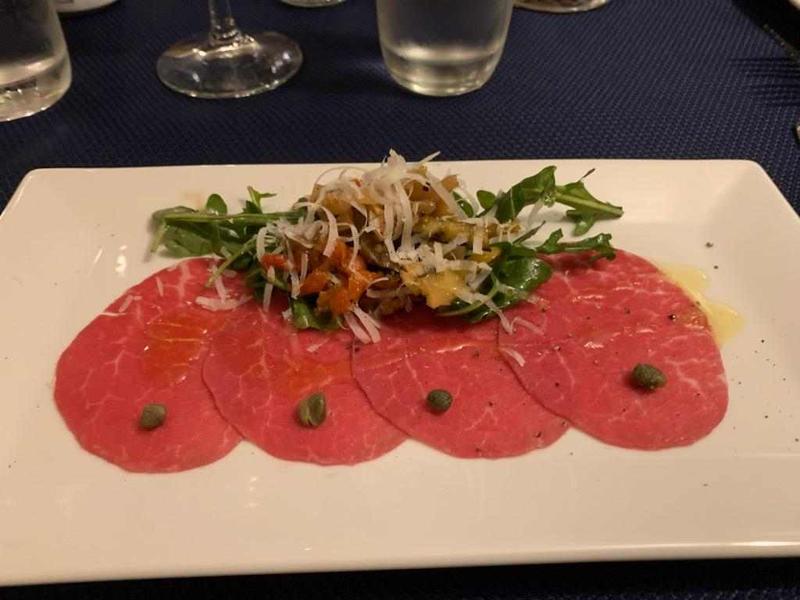 Beef carpaccio with arugula